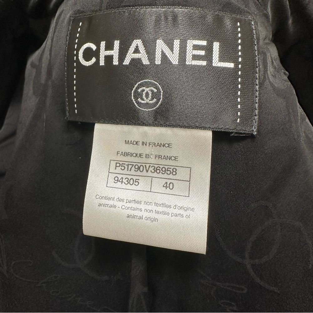 Chanel 2015 Paris-Salzburg Métiers d’Art Black Wool Jacket Karl Lagerfeld FR40 - Picture 6 of 7